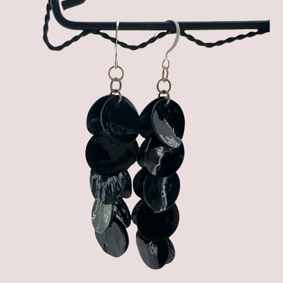 Black Large Shell Dangle Silver Tone Earrings - Picture 1 of 4